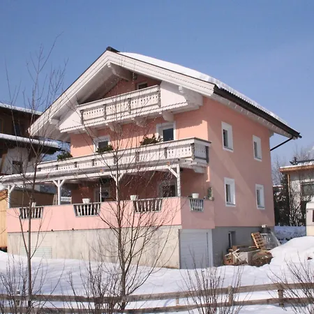 In Aschau Near Hochzillertal Apartment Aschau Im Zillertal